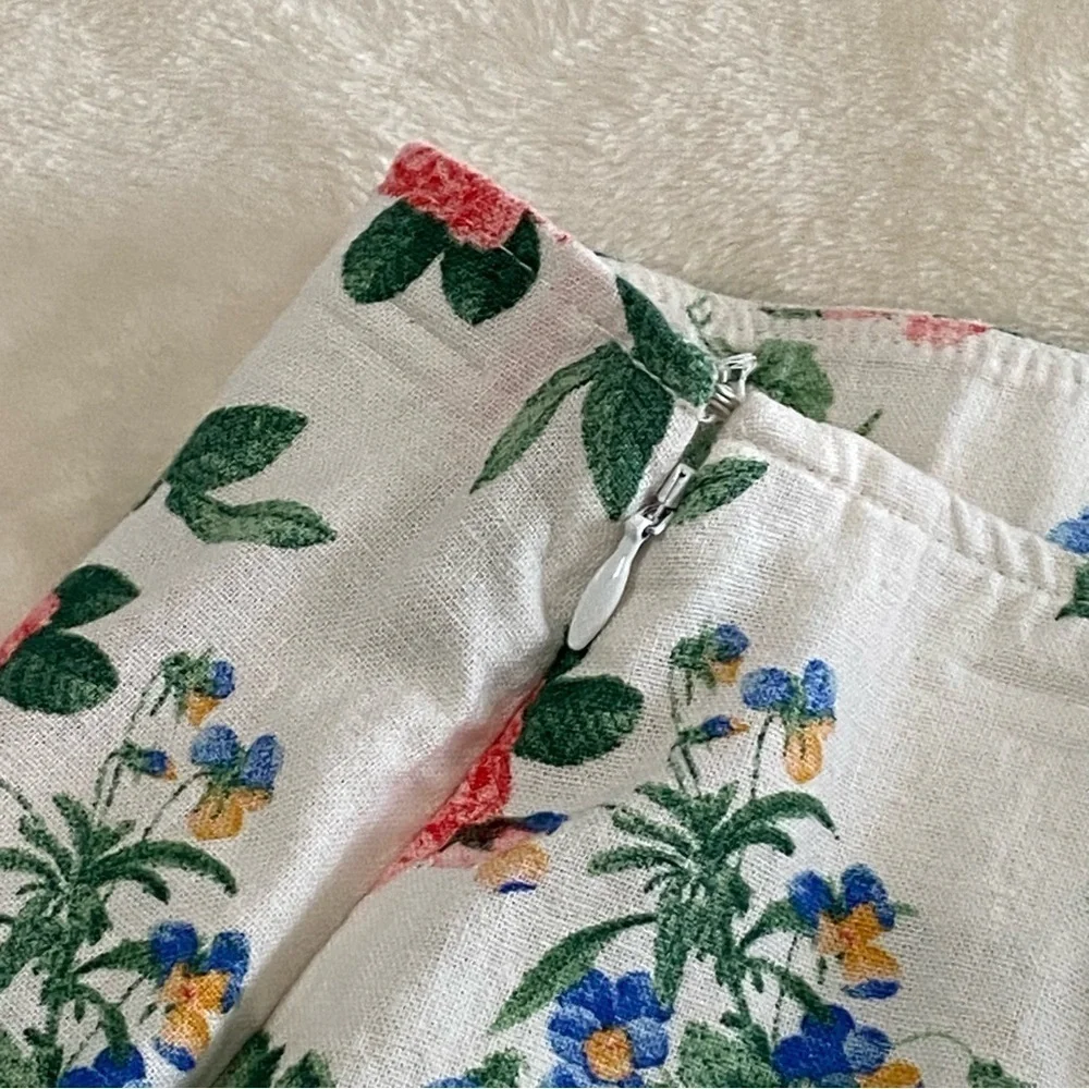 OLD NAVY / Floral Linen Blend Mini Skirt Size M